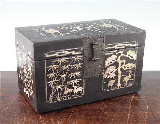 A Korean black lacquer and abalone inlaid rectangular box, 19th century, 30.5cm